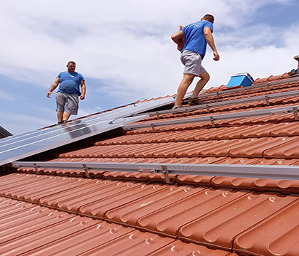 o que é um sistema de montagem solar em telhado